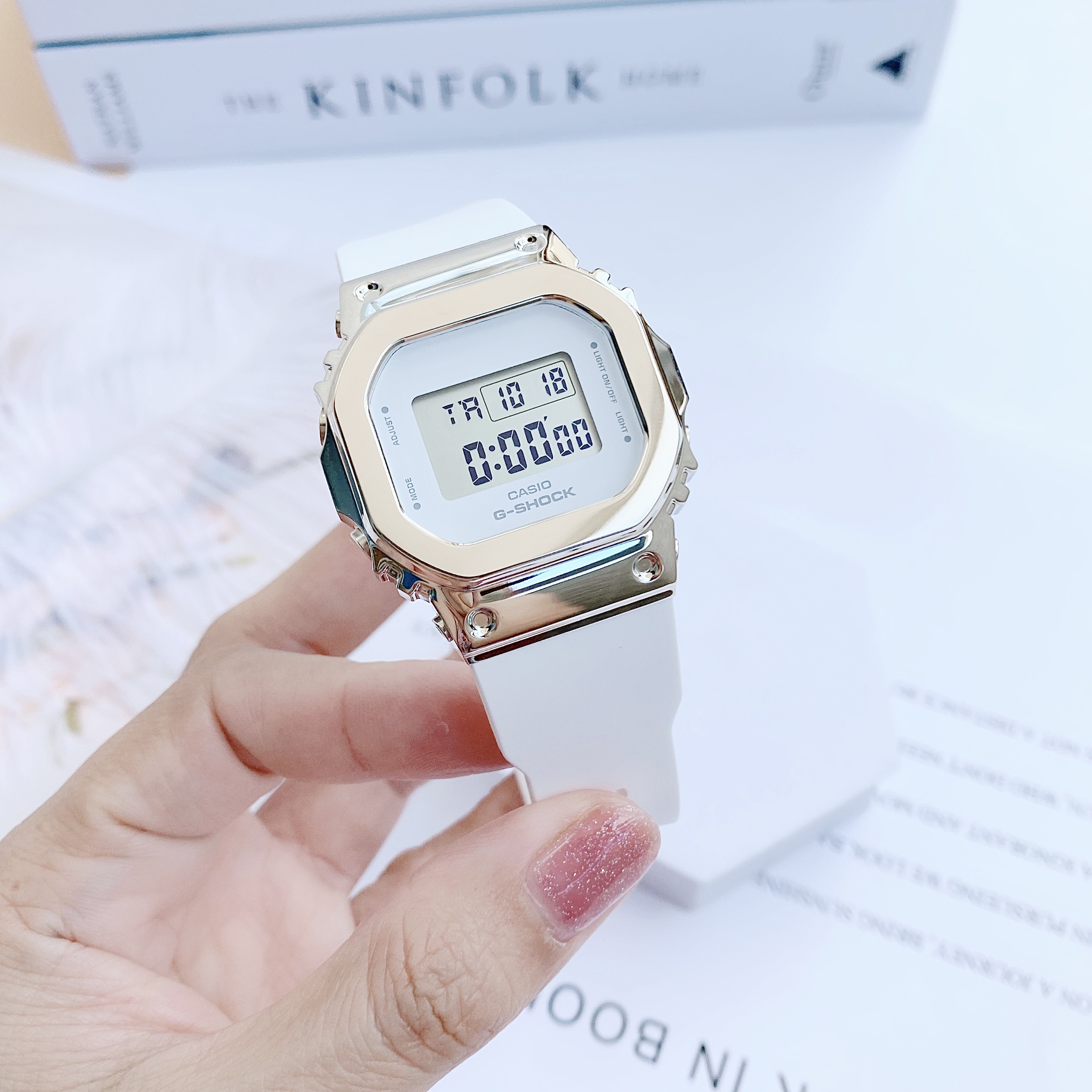 Đồng Hồ Casio G Shock Nữ GM-S5600G-7 (Dây Trắng - Viền Vàng ) - BH 5 Năm - Chính Hãng 100%