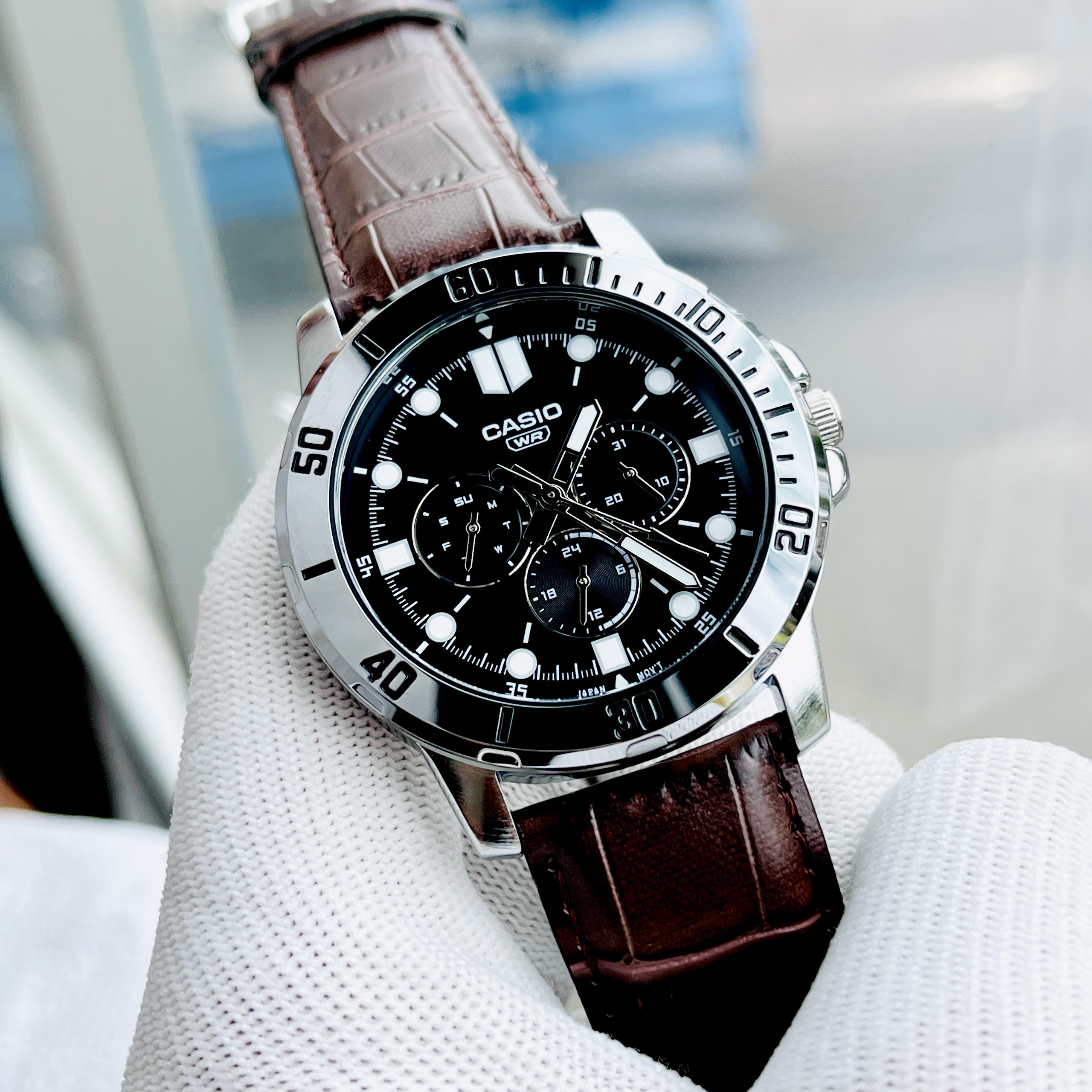Đồng Hồ Casio Nam MTP-VD300L-1EUDF Viền Bạc Dây Da Và Kim Loại Tùy Chọn - BH 5 Năm - Chính Hãng 100%