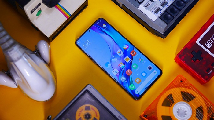 canh-canh-Redmi-K50-Ultra-12