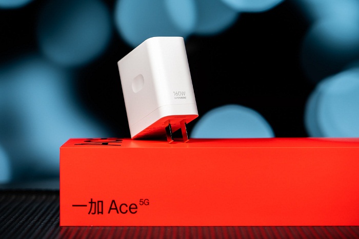 so-sanh-redmi-k5-va-oneplus-ace-8-1