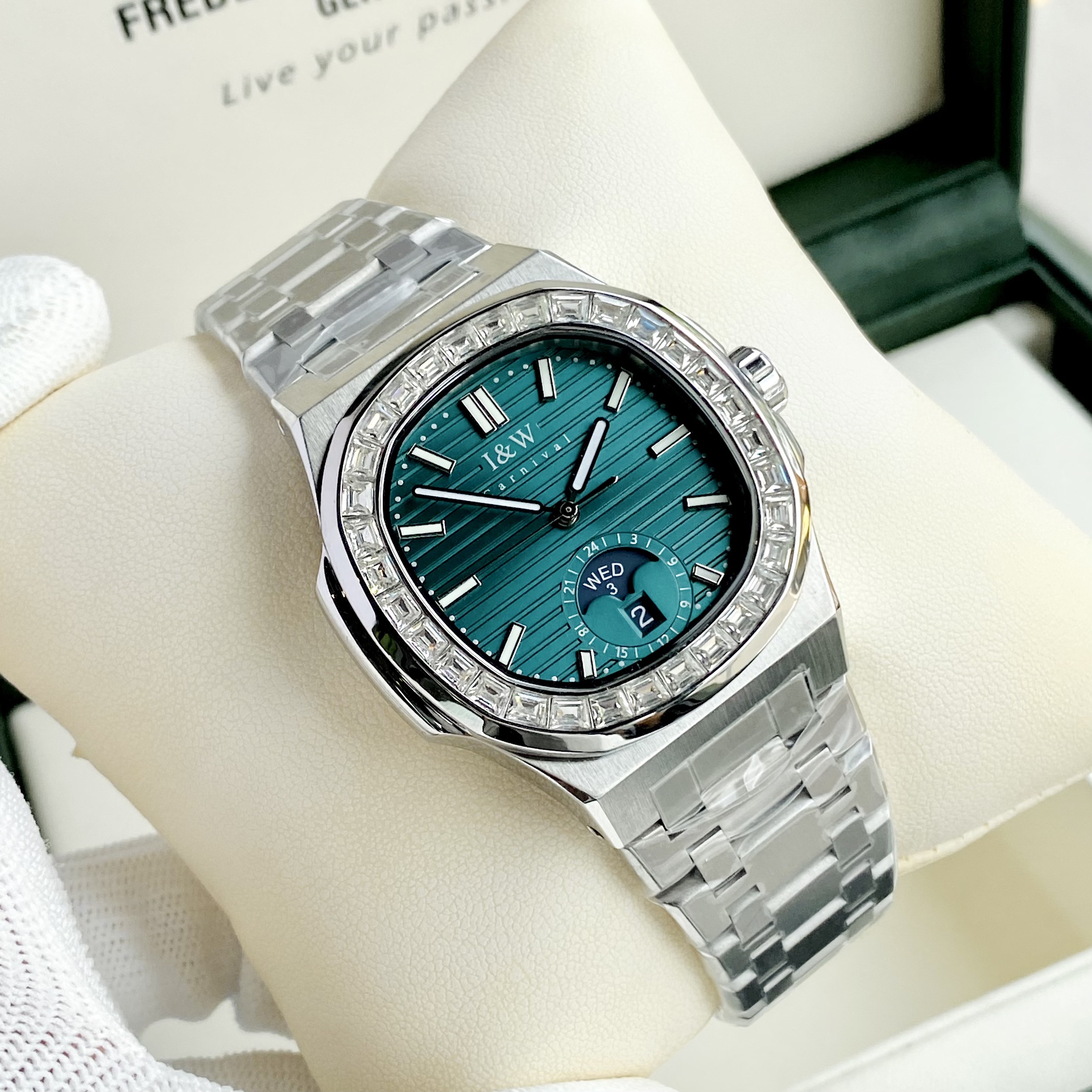 ĐỒNG HỒ NAM I&W Carnival 735G Emerald Green - Viền Đá - Dây Thép - Automatic - Kính Sapphire