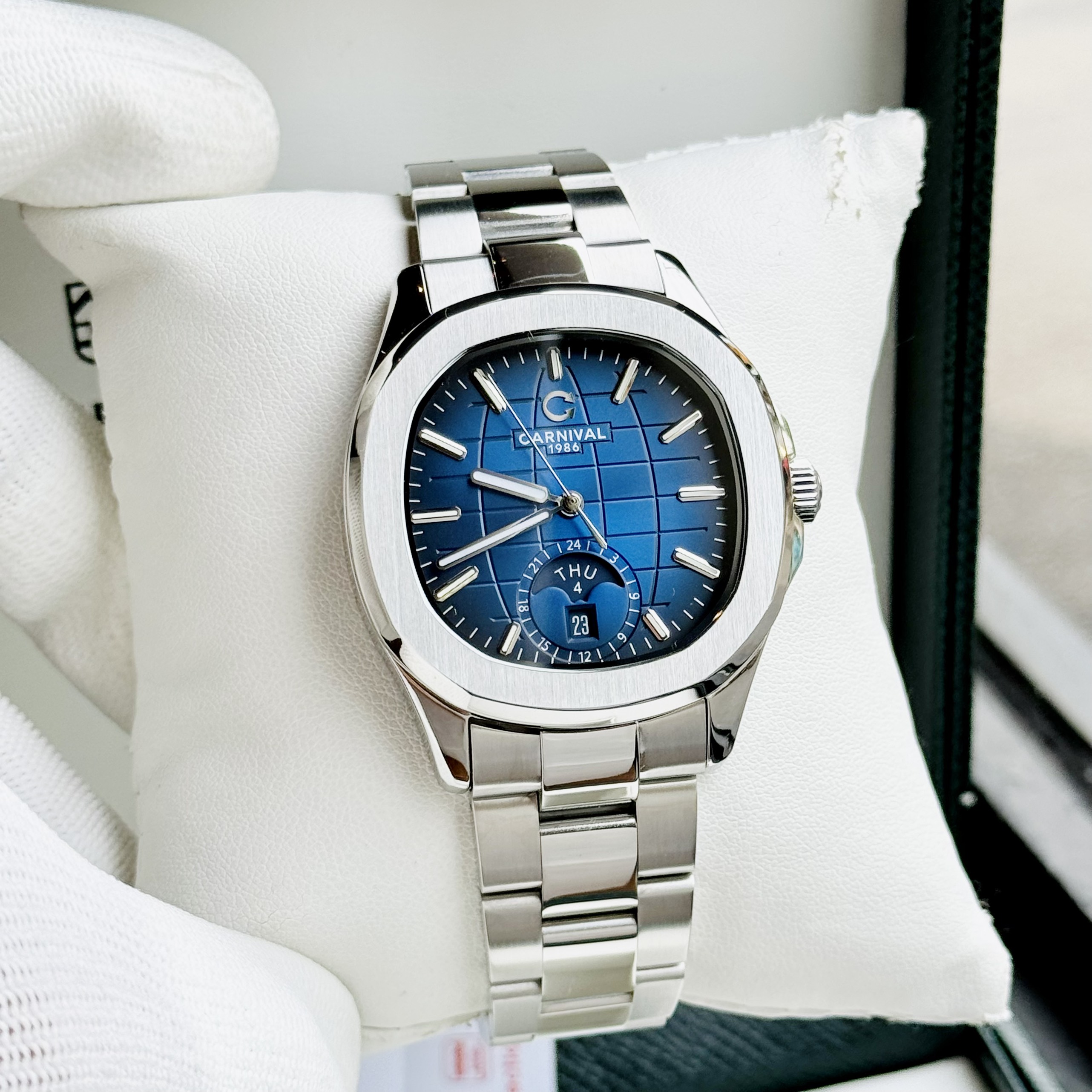 z4916359578236_aed33ccfc9ca523b17bcf8aa381e33cd