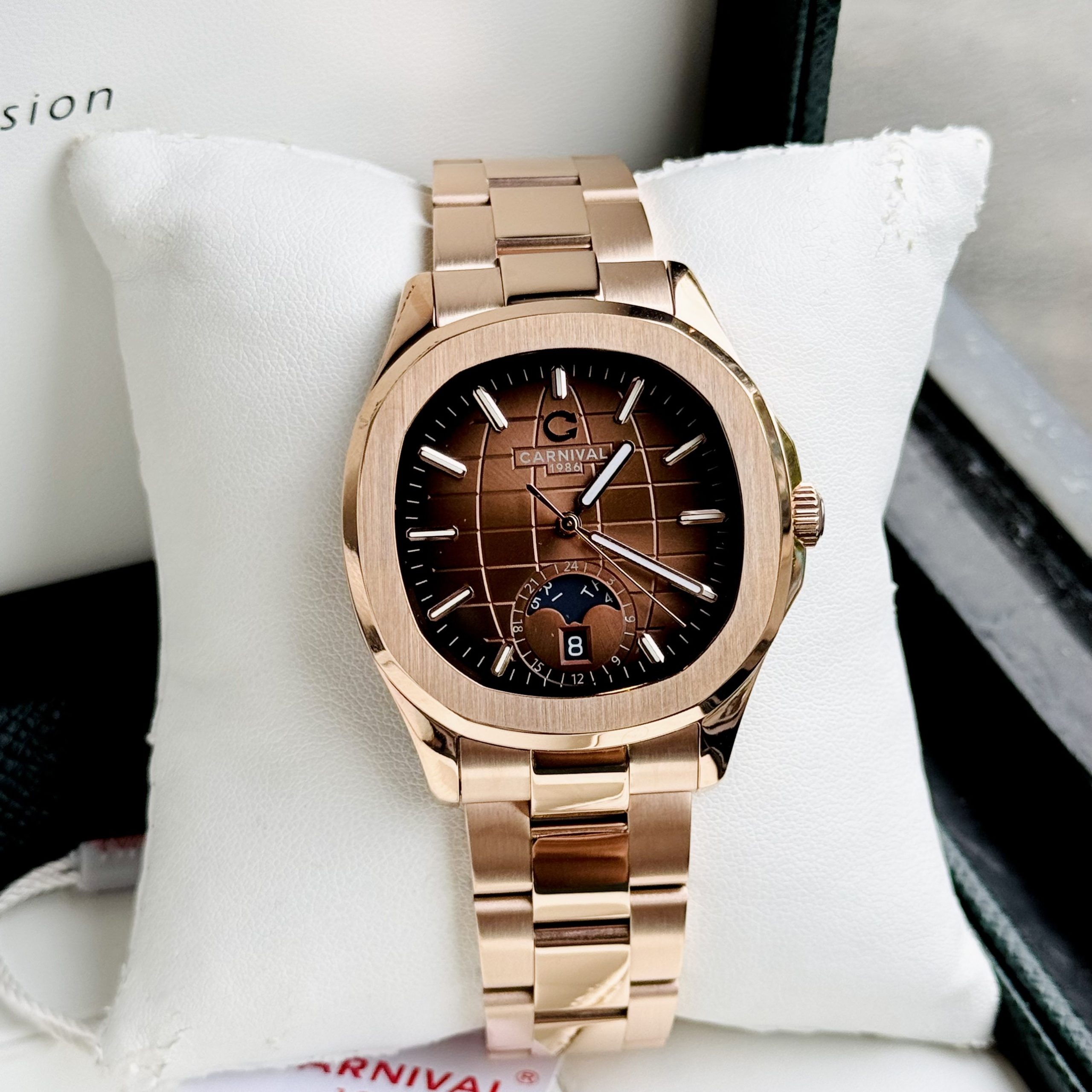 ĐỒNG HỒ NAM Carnival Aquanus 8113G - Mặt Vàng - Viền Vàng - Dây Thép - Automatic - Kính Sapphire