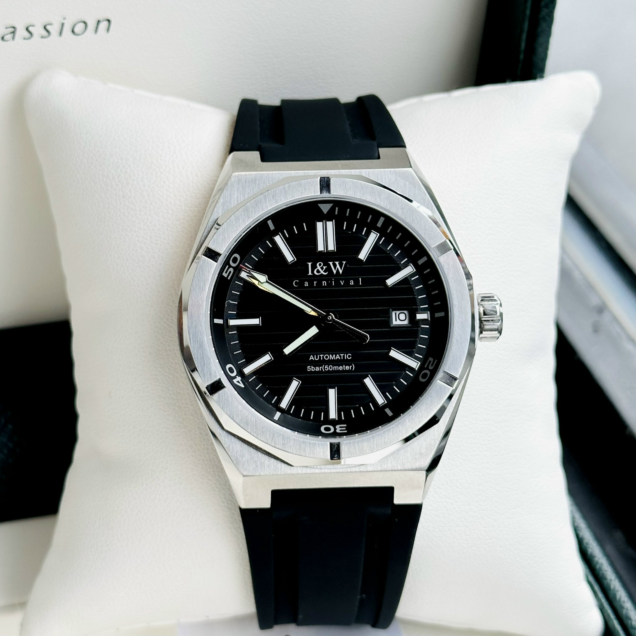 ĐỒNG HỒ NAM I&W Carnival 711G - Mặt Black - Viền Bạc Trơn - Dây Da - Automatic - Kính Sapphire