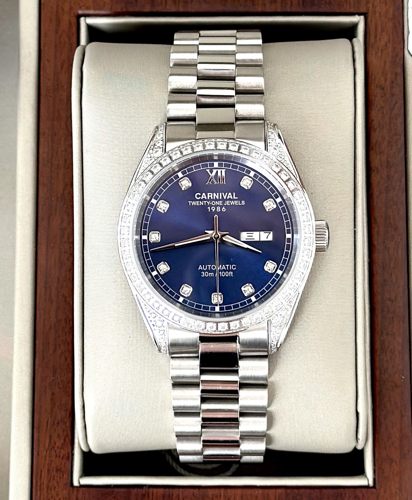 ĐỒNG HỒ NAM CARNIVAL 8907G-VT-X - Size 40mm – Dây Thép – Automatic- Kính Sapphire