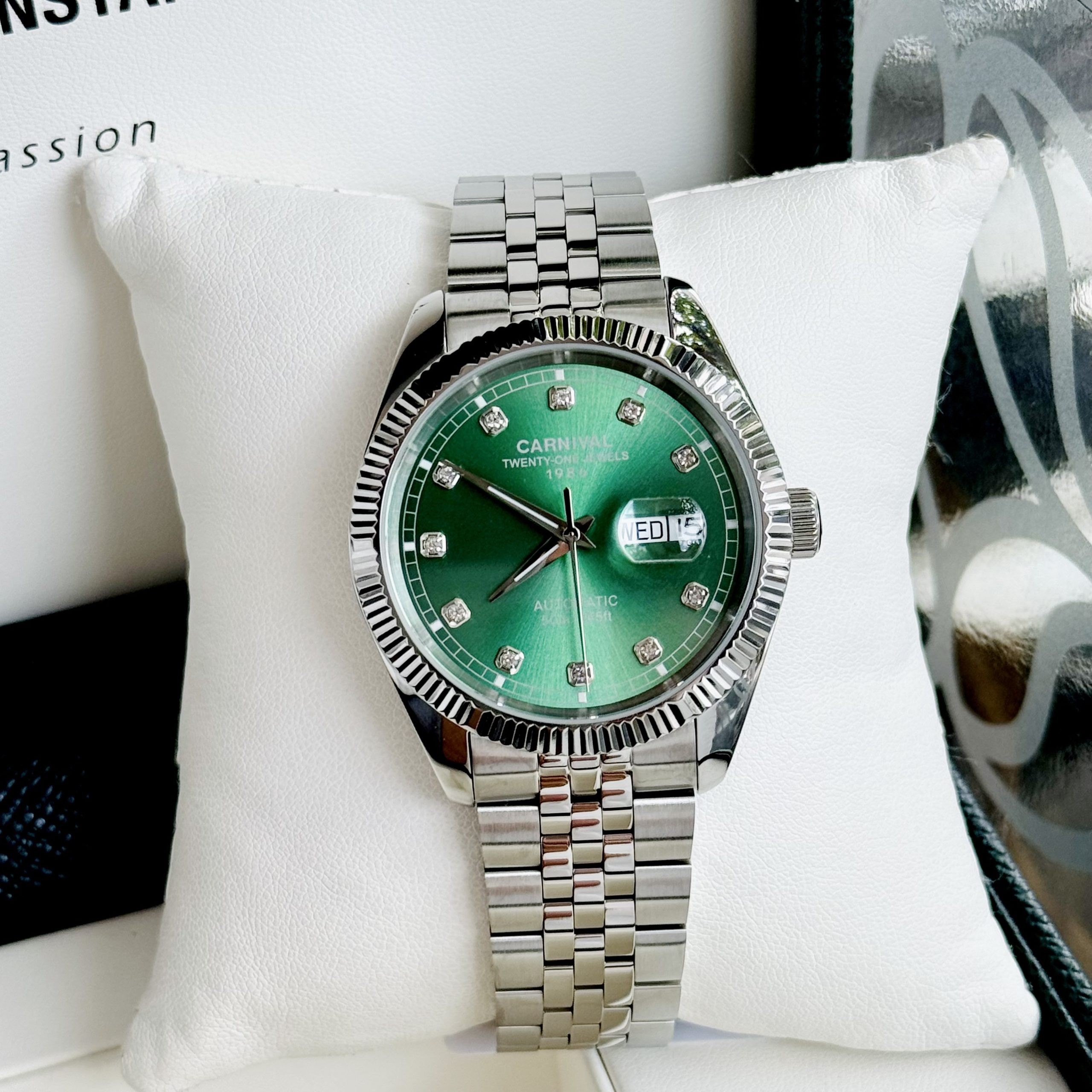 ĐỒNG HỒ NAM I&W Carnival 8131G  Dây Thép Bạc - Mặt Xanh Lục Bảo - Automatic - Kính Sapphire