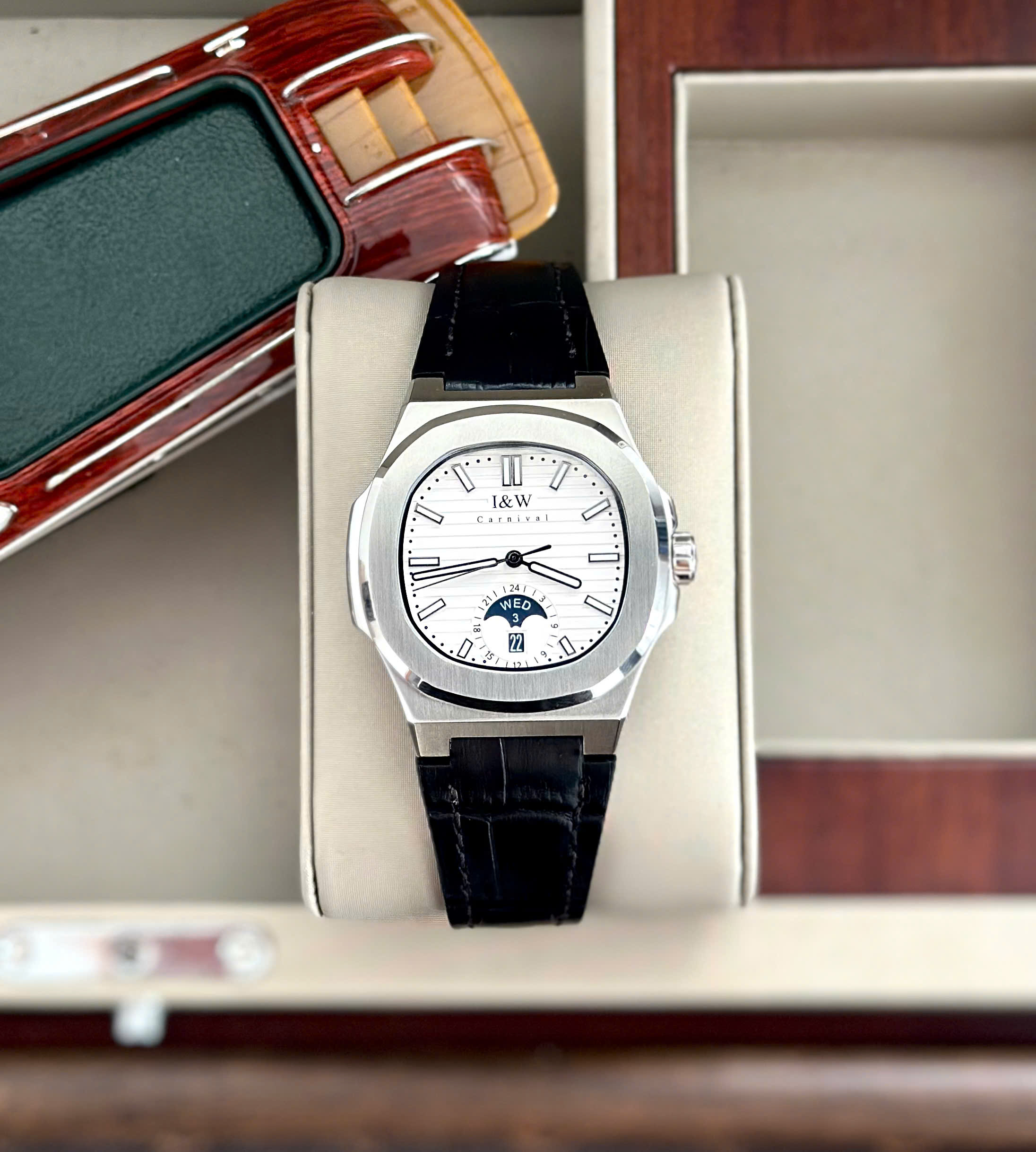 ĐỒNG HỒ NAM I&W Carnival 735G Dây Thép - Mặt Trắng- Automatic - Kính Sapphire