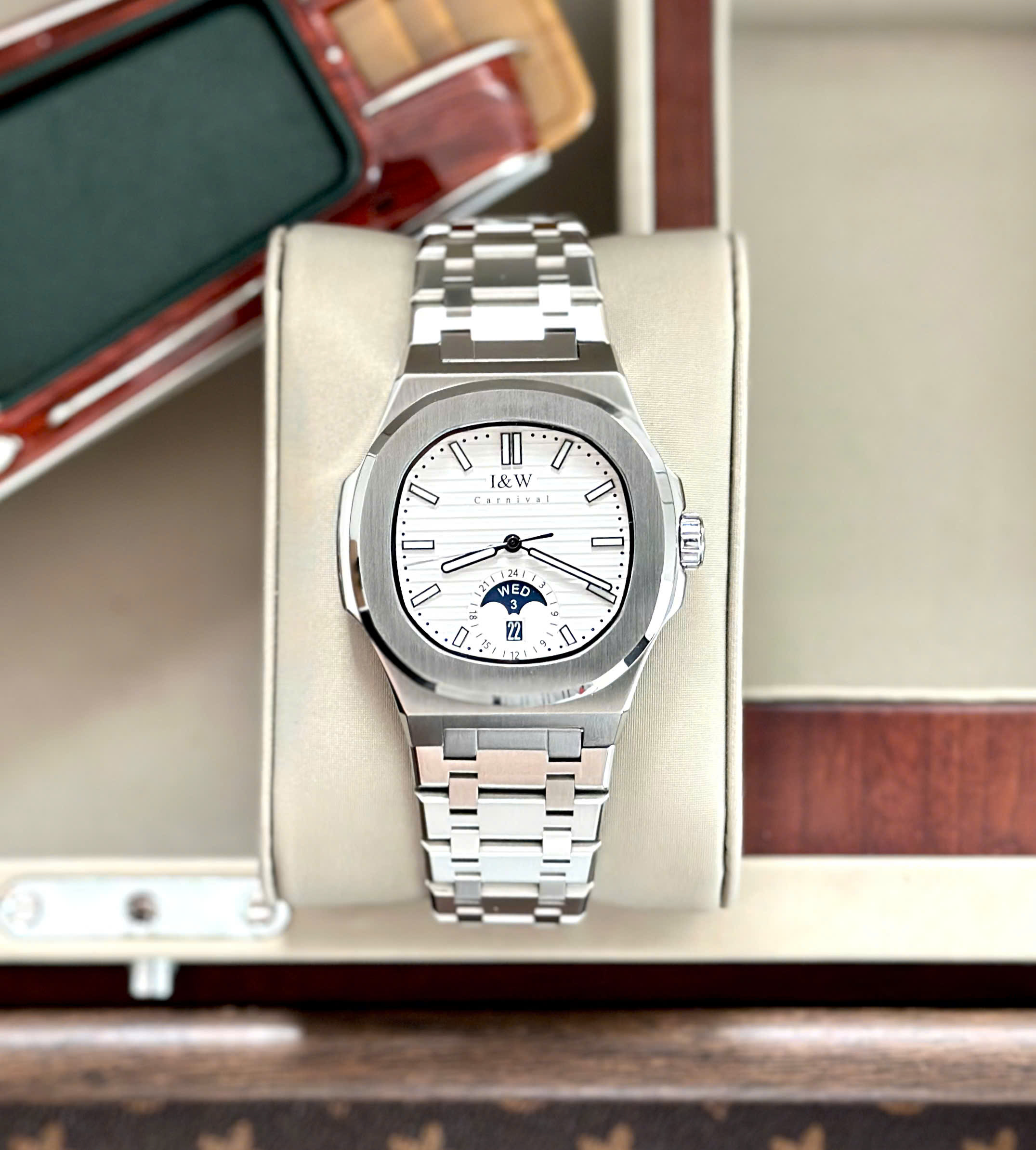 ĐỒNG HỒ NAM I&W Carnival 735G Dây Thép - Mặt Trắng - Automatic - Kính Sapphire