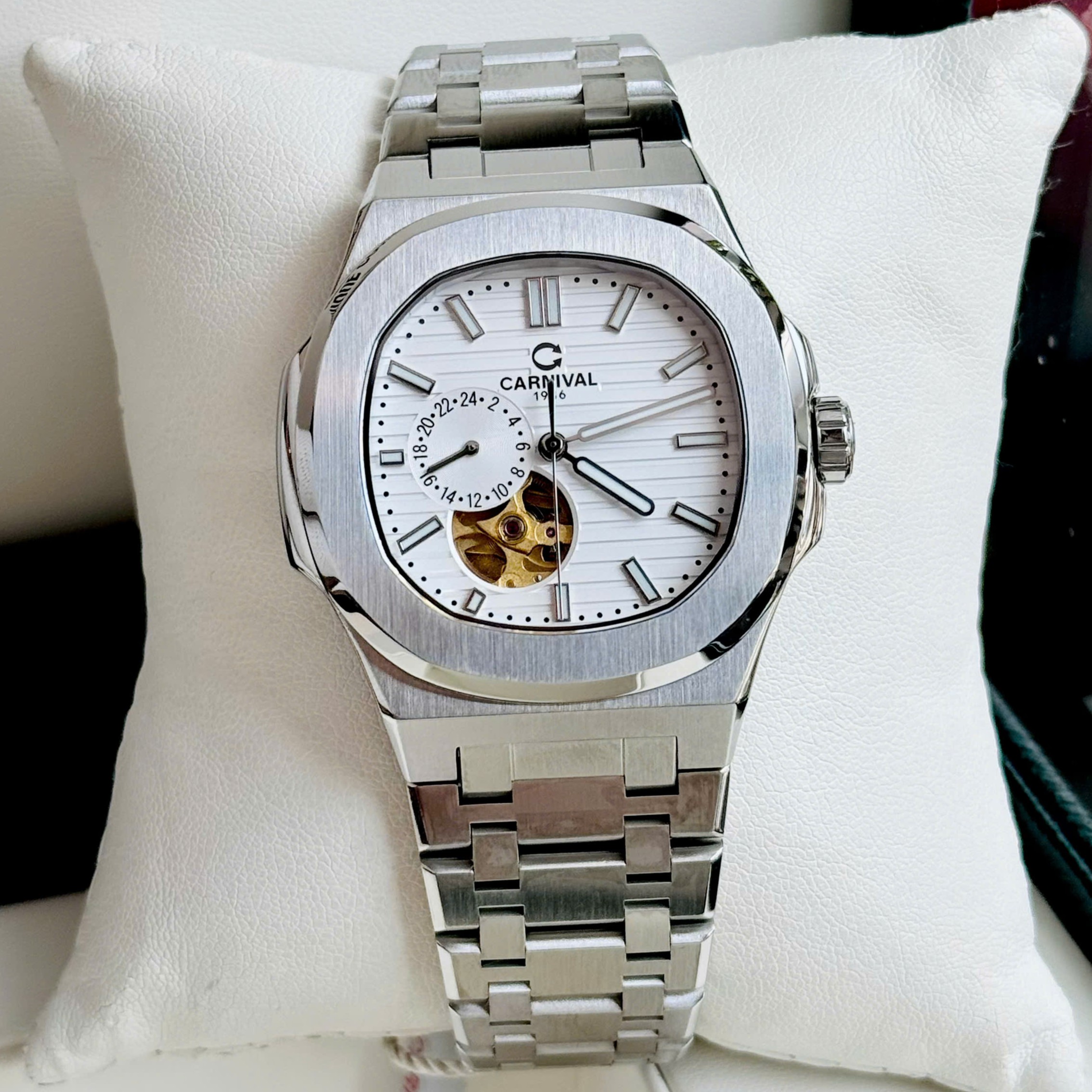 ĐỒNG HỒ NAM Carnival 8159G-VT-XD - Dây Thép - White Open Heart - Automatic - Kính Sapphire