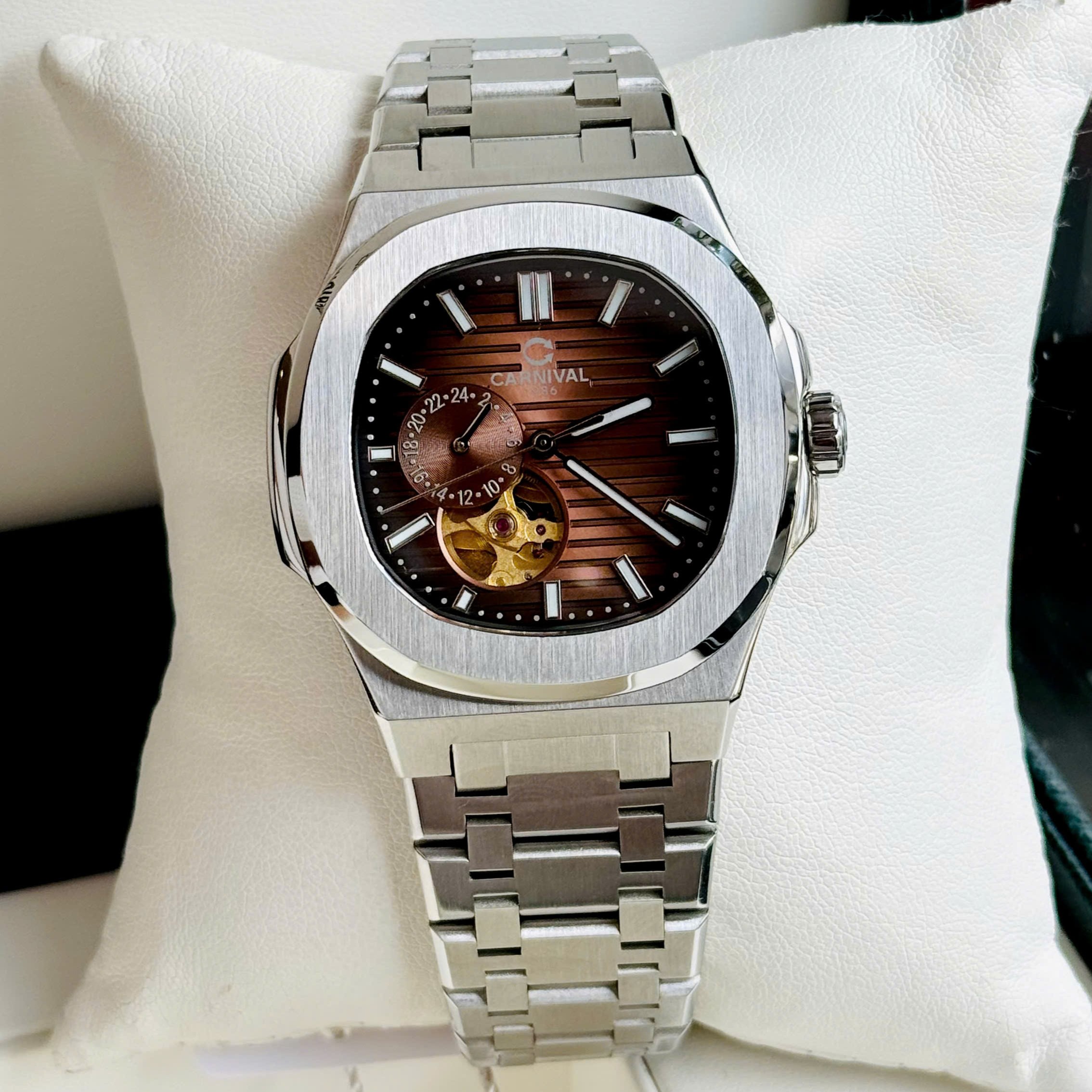 ĐỒNG HỒ NAM Carnival 8159G-VT-XD - Dây Thép - Nâu Cafe Open Heart - Automatic - Kính Sapphire