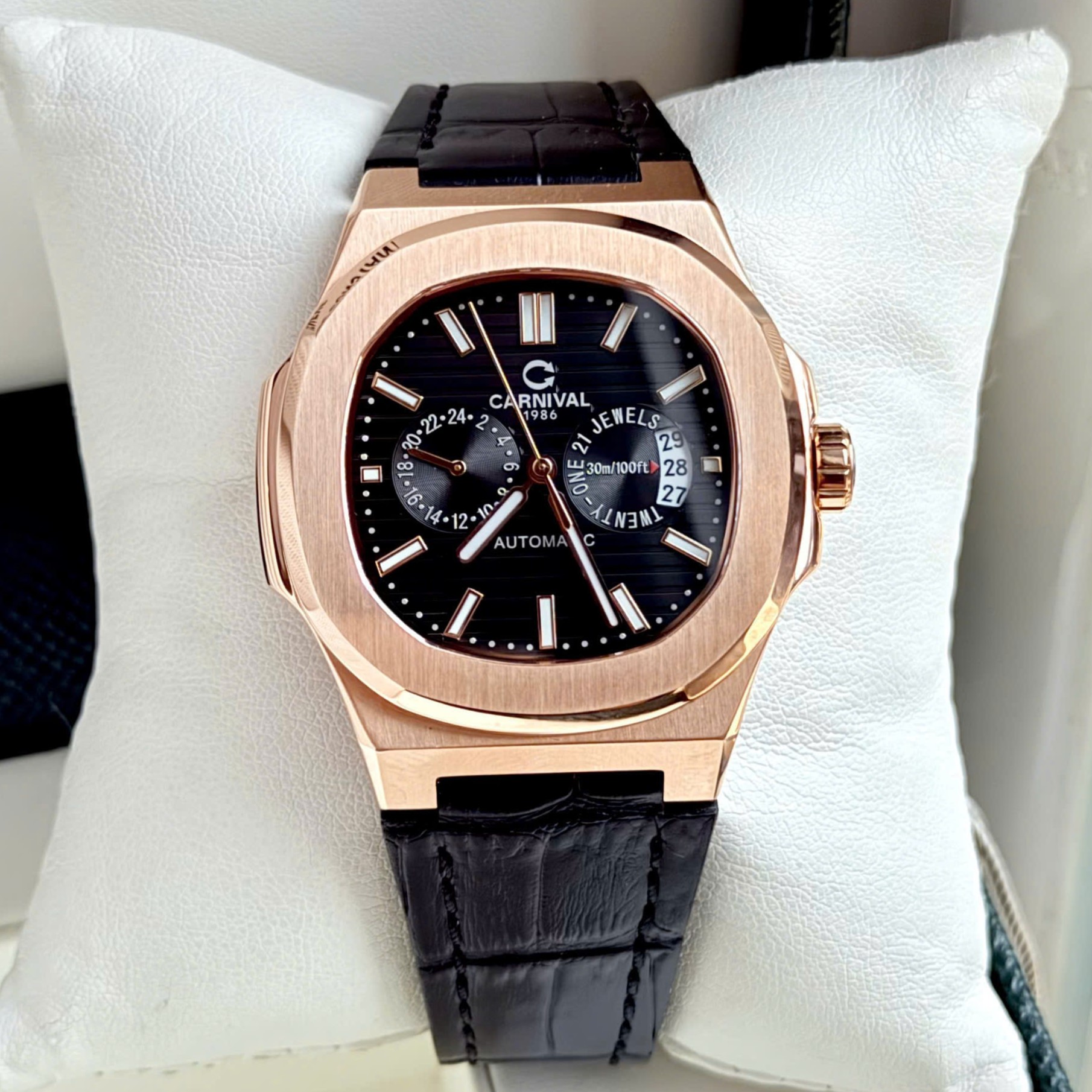 ĐỒNG HỒ NAM Carnival 8158G-VH-DD-T-Dây Da - Mặt Đen- Automatic - Kính Sapphire