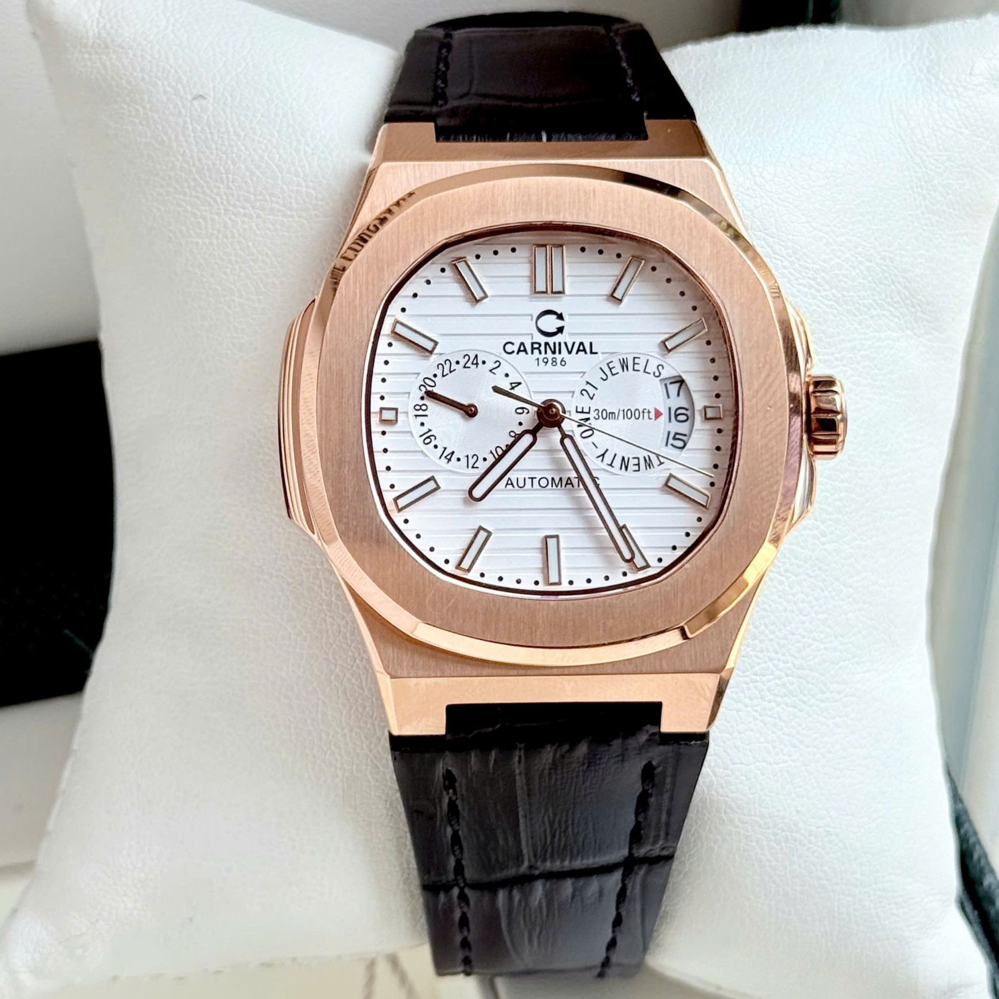 ĐỒNG HỒ NAM Carnival 8158G-VH-DD-T-Dây Da - Mặt Trắng- Automatic - Kính Sapphire