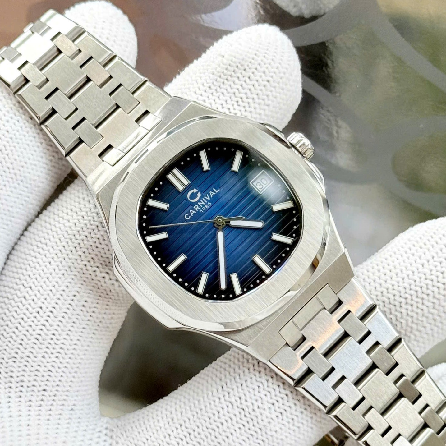 ĐỒNG HỒ Nữ Carnival 8161L-VT-X- Mặt Xanh-Dây Thép Bạc - Pin - Kính Sapphire