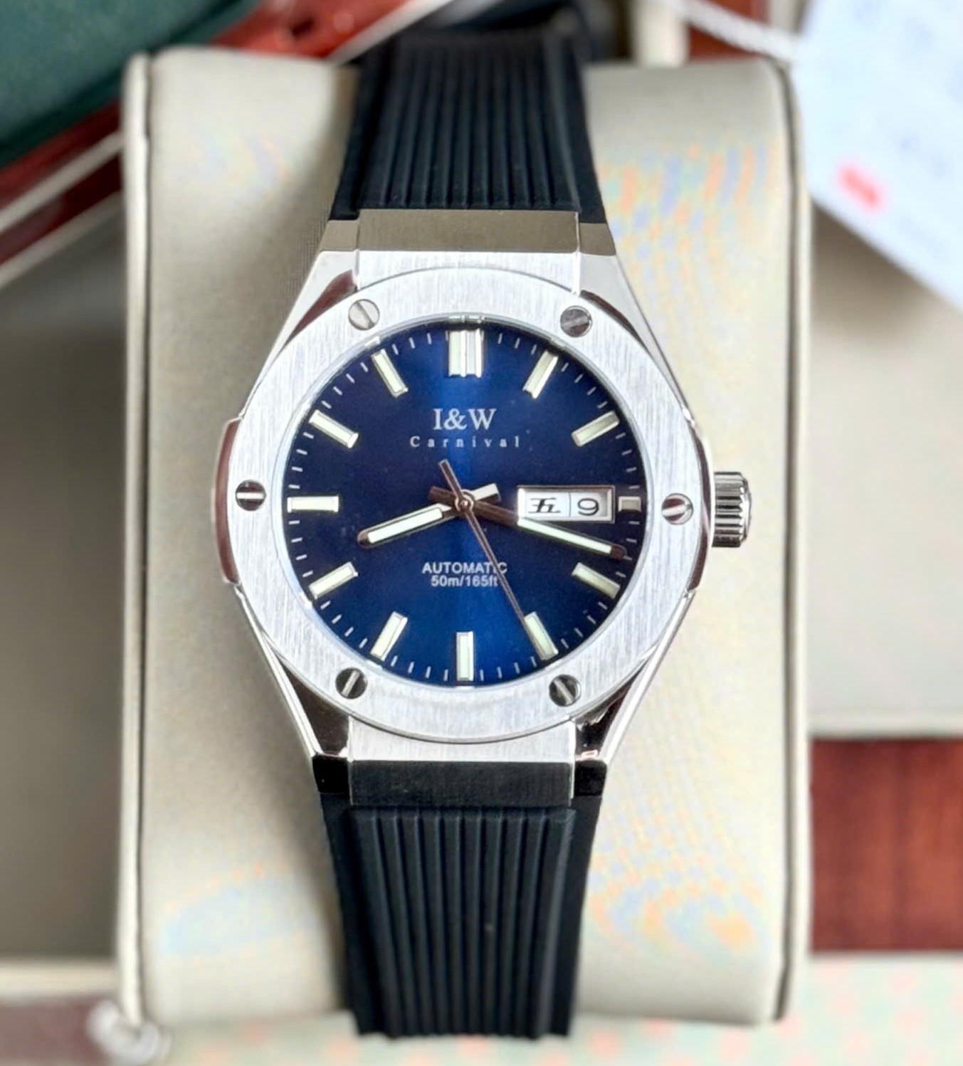 ĐỒNG HỒ NAM I&W CARNIVAL 55851G-Mặt Blue – Dây Cao Su – Automatic- Kính Sapphire