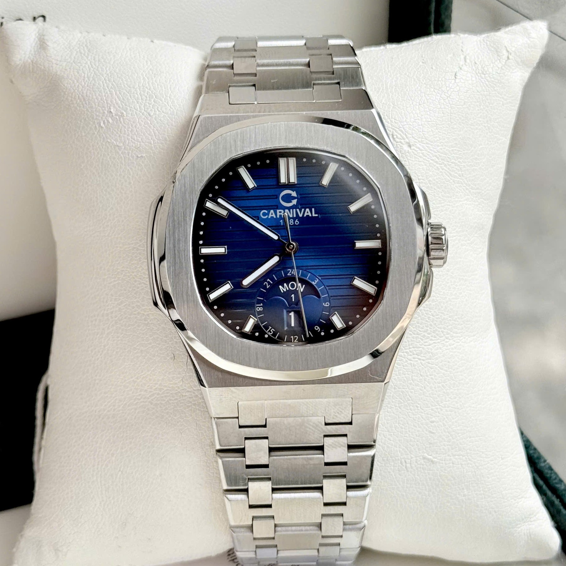 Đồng Hồ Nam Carnival 8110G1 - Mặt Xanh - Dây Thép Bạc- Automatic - Kính Sapphire