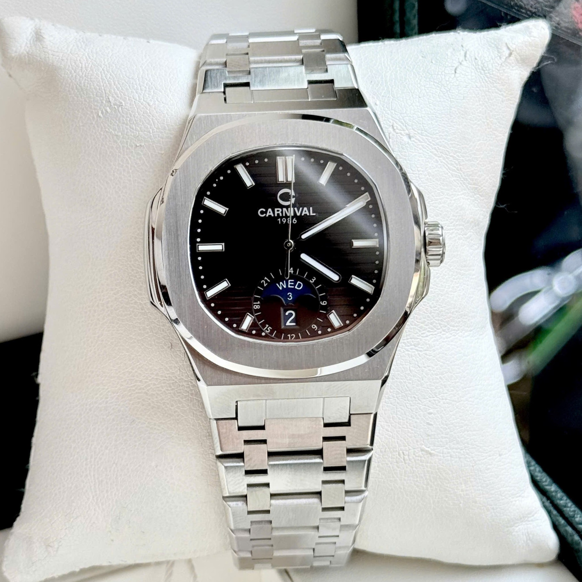 Đồng Hồ Nam Carnival 8110G1 - Mặt Đen - Dây Thép Bạc- Automatic - Kính Sapphire