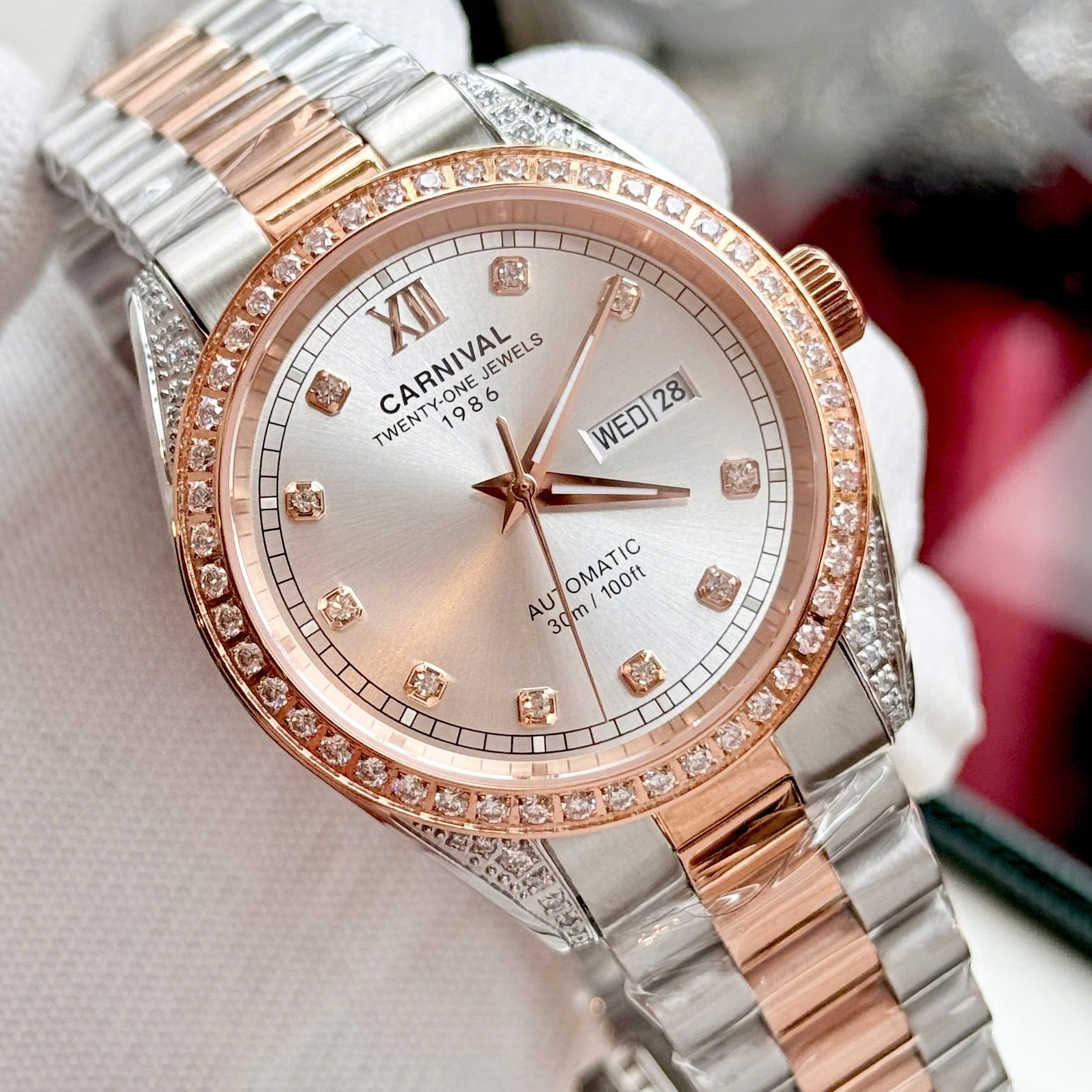 Đồng Hồ Nam Carnival 8907G - Dây Thép Demi - Mặt Bạc - Automatic - Kính Sapphire