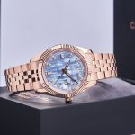 Đồng Hồ Nam Carnival 8190G-VH-DK DAYDATE-Thép Vàng-Mặt Xà Cừ Tím-Pin-Kính Sapphire — ảnh 7