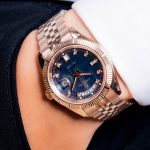 Đồng Hồ Nam Carnival 8190G-VH-DK DAYDATE-Thép Vàng-Mặt Xà Cừ Tím-Pin-Kính Sapphire — ảnh 10