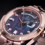 Đồng Hồ Nam Carnival 8190G-VH-DK DAYDATE-Thép Vàng-Mặt Xà Cừ Tím-Pin-Kính Sapphire — ảnh 5