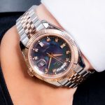 Đồng Hồ Nam Carnival 8190G-CH-DK DAYDATE-Thép Demi-Mặt Xà Cừ Tím-Pin-Kính Sapphire — ảnh 4