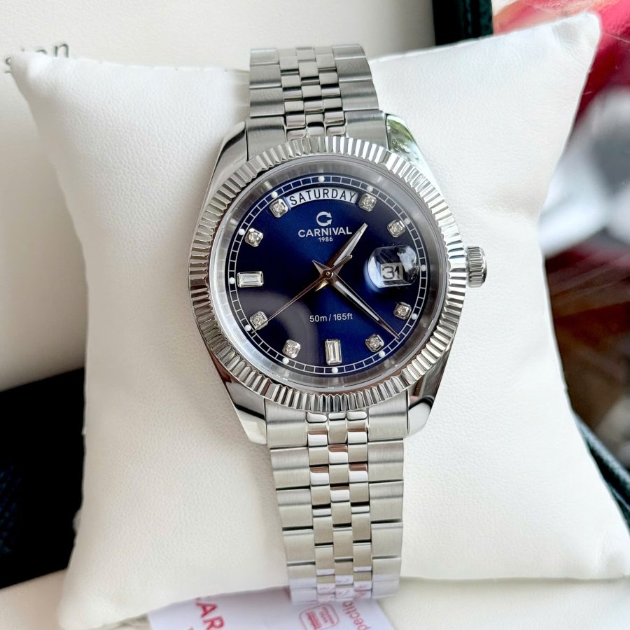 Đồng Hồ Nam Carnival 8190G-VT-X DAYDATE-Thép Bạc-Mặt Xanh-Pin-Kính Sapphire