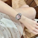 ĐỒNG HỒ Nữ Carnival 8131L-VT-HK Mặt Xà Cừ Hồng-Dây Thép-Pin-Kính Sapphire — ảnh 6
