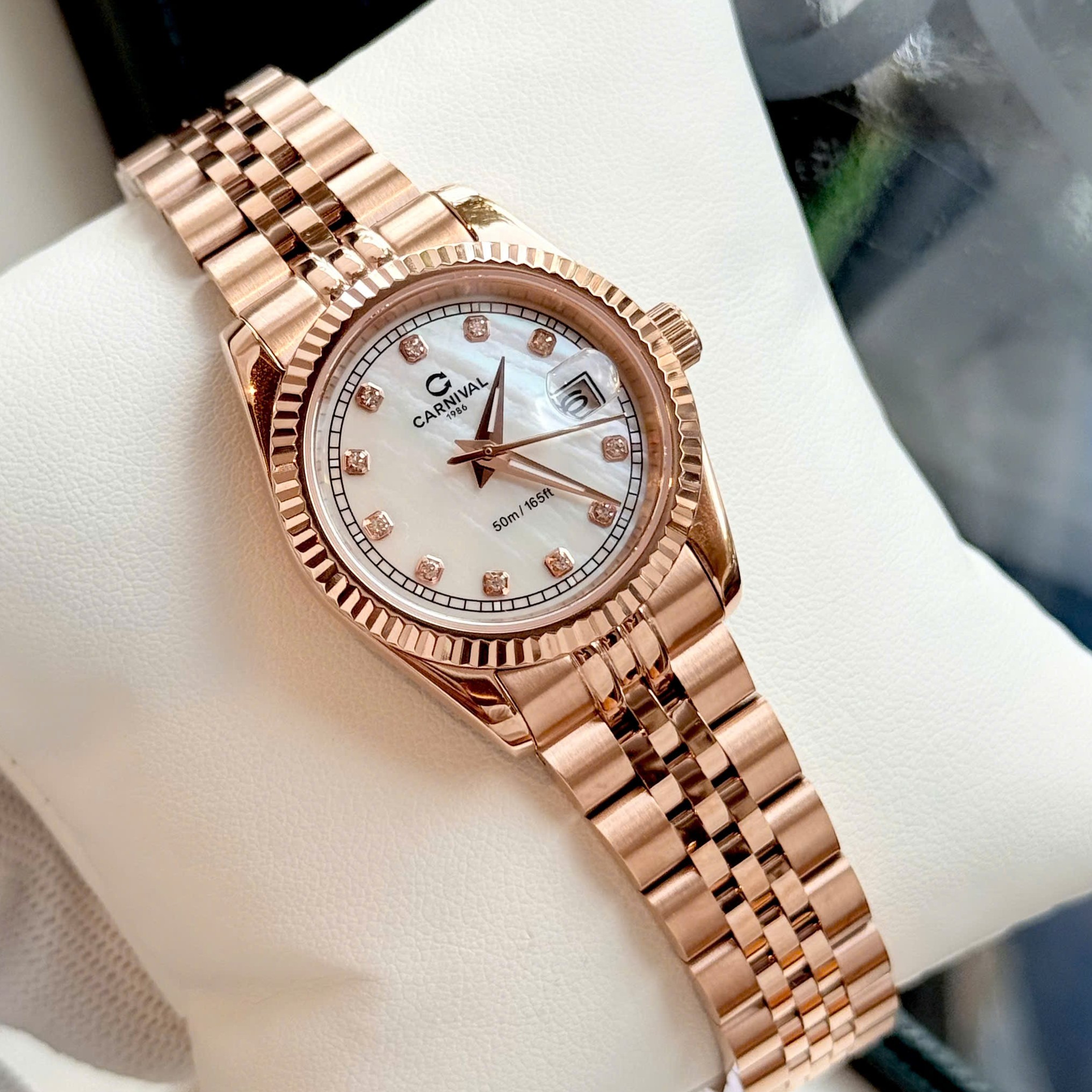 ĐỒNG HỒ Nữ Carnival 8131L-VH-TK Xà Cừ Trắng-Dây Thép-Pin-Kính Sapphire